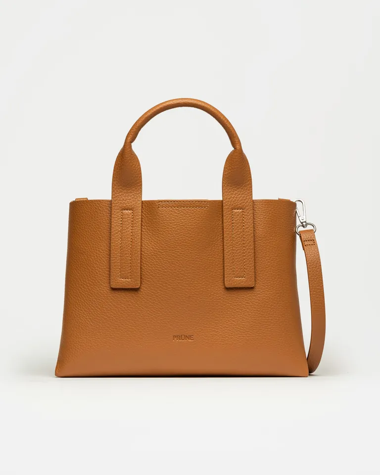 Elegante Cartera de Mano Gaia con Diseño Funcional y Efecto Cuero Graneado de Prüne en Bolsos y Carteras para argentina