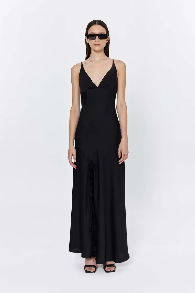 Vestido negro largo con escote en V y recorte en el delantero de Naíma en Vestidos para argentina