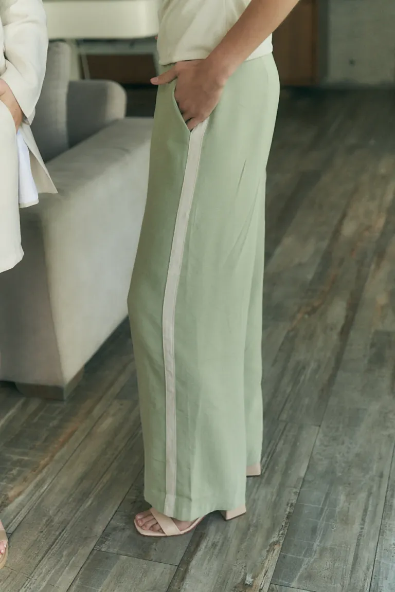 Pantalón wide leg en color salvia - Diseño cómodo y elegante para tu día a día de Lemmon en Pantalones para argentina