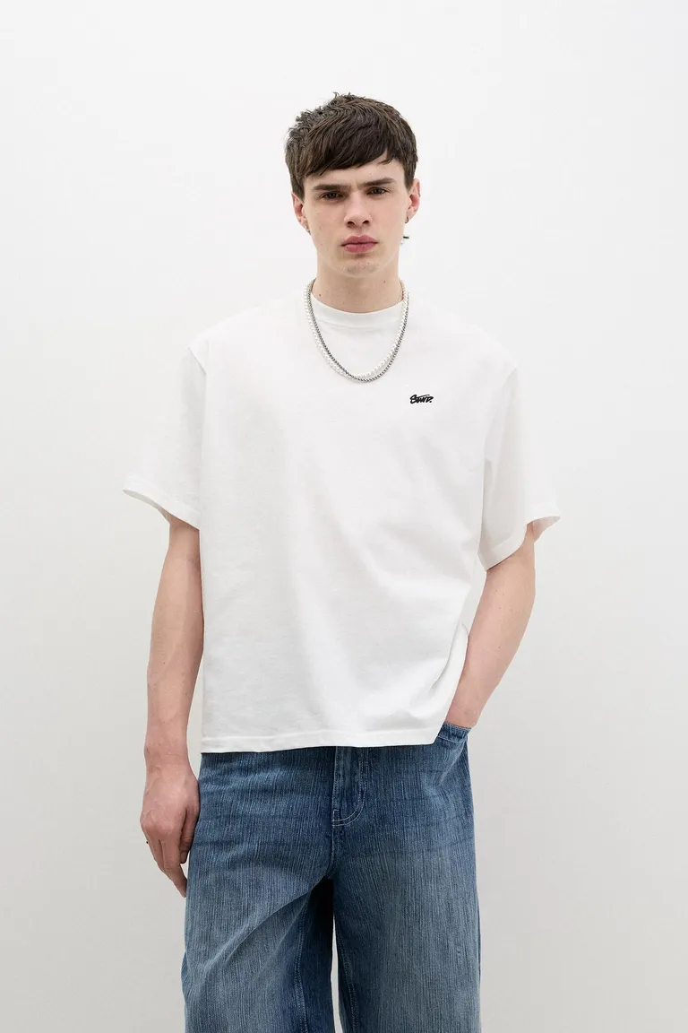 Remera stwd central de Pull&Bear en Remeras y Polos para argentina