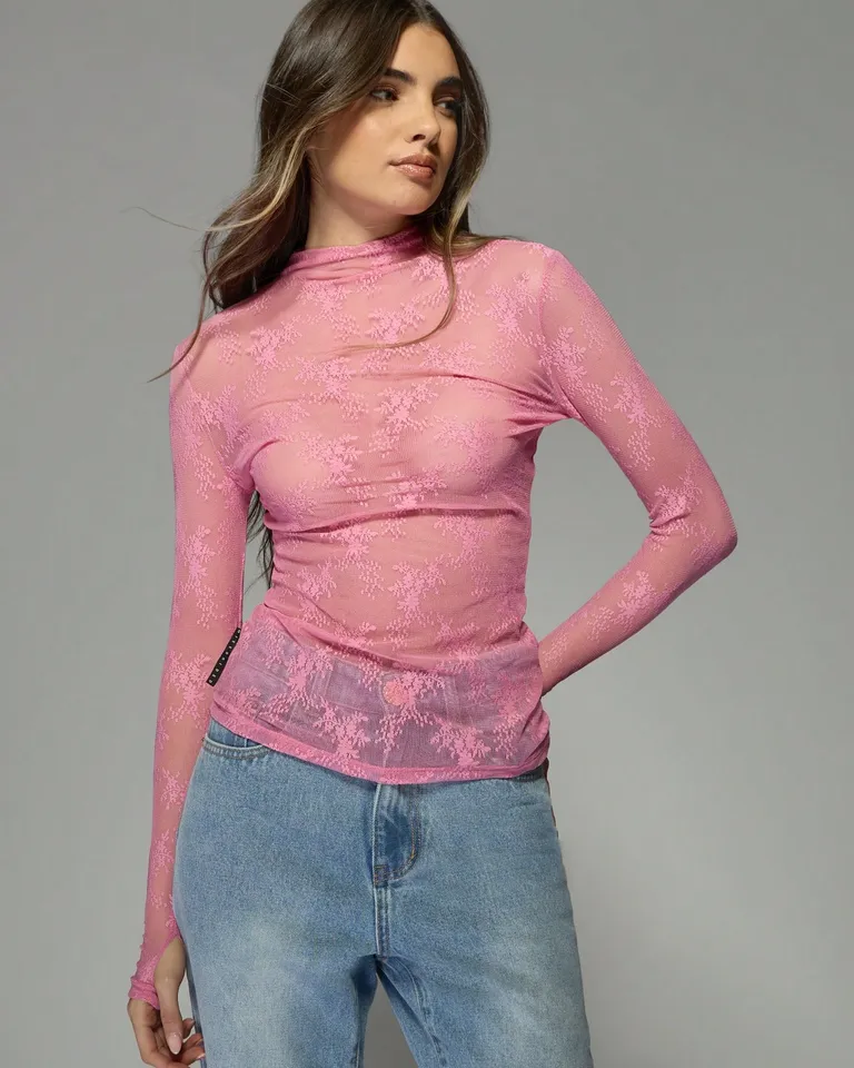 Crop top encaje floral de Missguided en Blusas para argentina