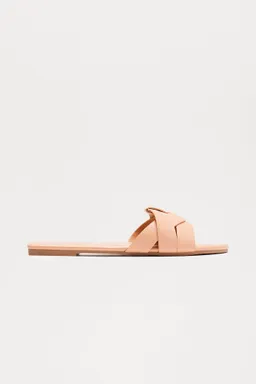 Sandalias nessa slipon camel de Fashion Nova en Sandalias para argentina