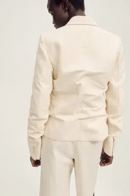 Blazer traje mezcla lino arrugado de Mango en Blazers para argentina