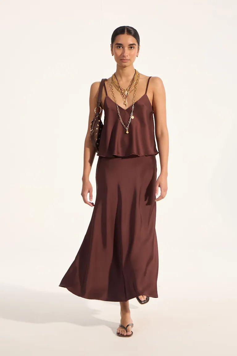 Top de seda sin mangas con escote en V y espalda abierta en tono marrón de Portsaid en Tops para argentina