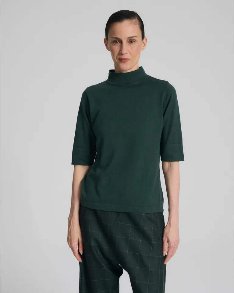 Remera de manga al codo con cuello polera de calce regular para mujer de Blue Sheep en Remeras para argentina