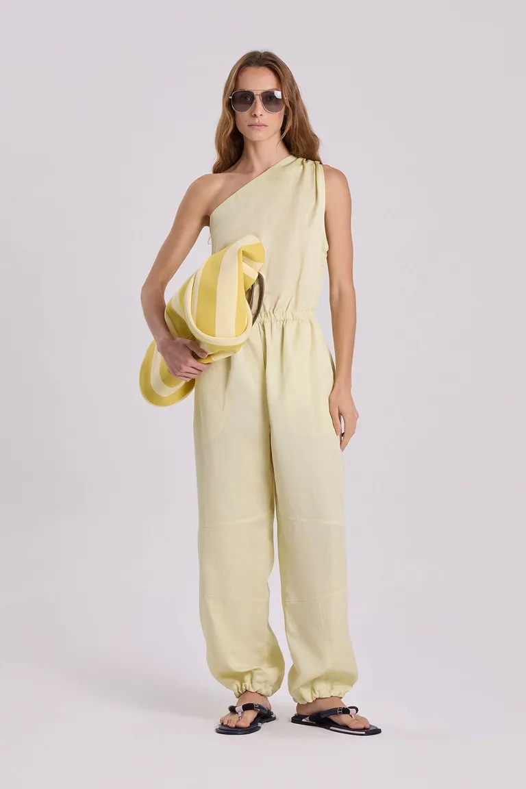 Mono asimétrico amarillo de corte amplio y cómodo de Maria Cher en Monos para argentina
