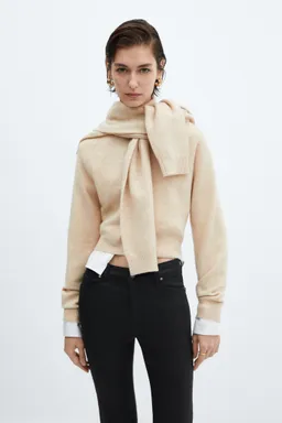 Jeans sienna flare crop encerados de Mango en Pantalones para argentina