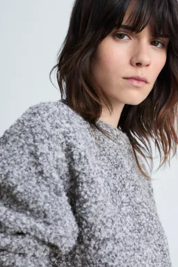 Sweater bouclé cuello redondo de Mango en Buzos y Sweaters para argentina