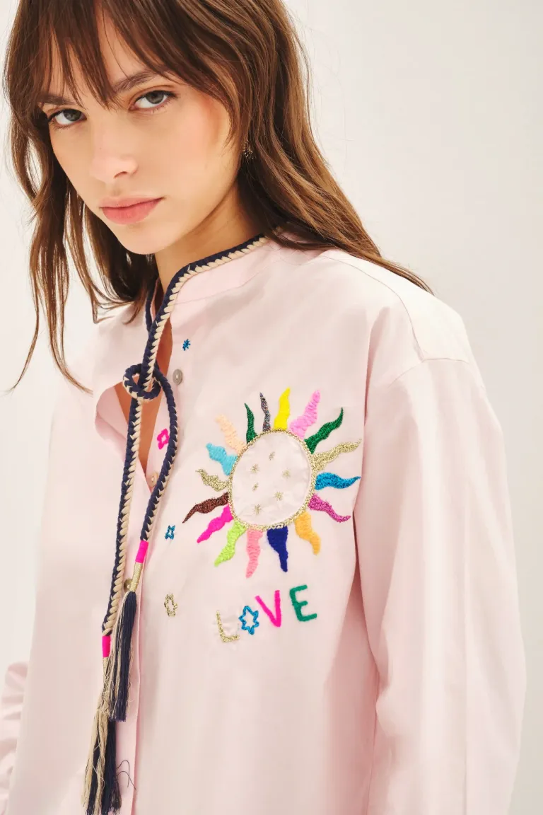 Camisa blanca de corte recto con detalles bordados a mano de Rapsodia en Camisas para argentina