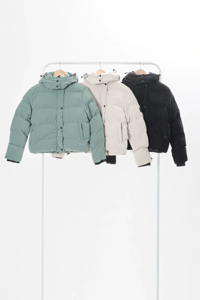 Chaqueta de diseño moderno y versátil para mujer de Apricot en Chaquetas para argentina