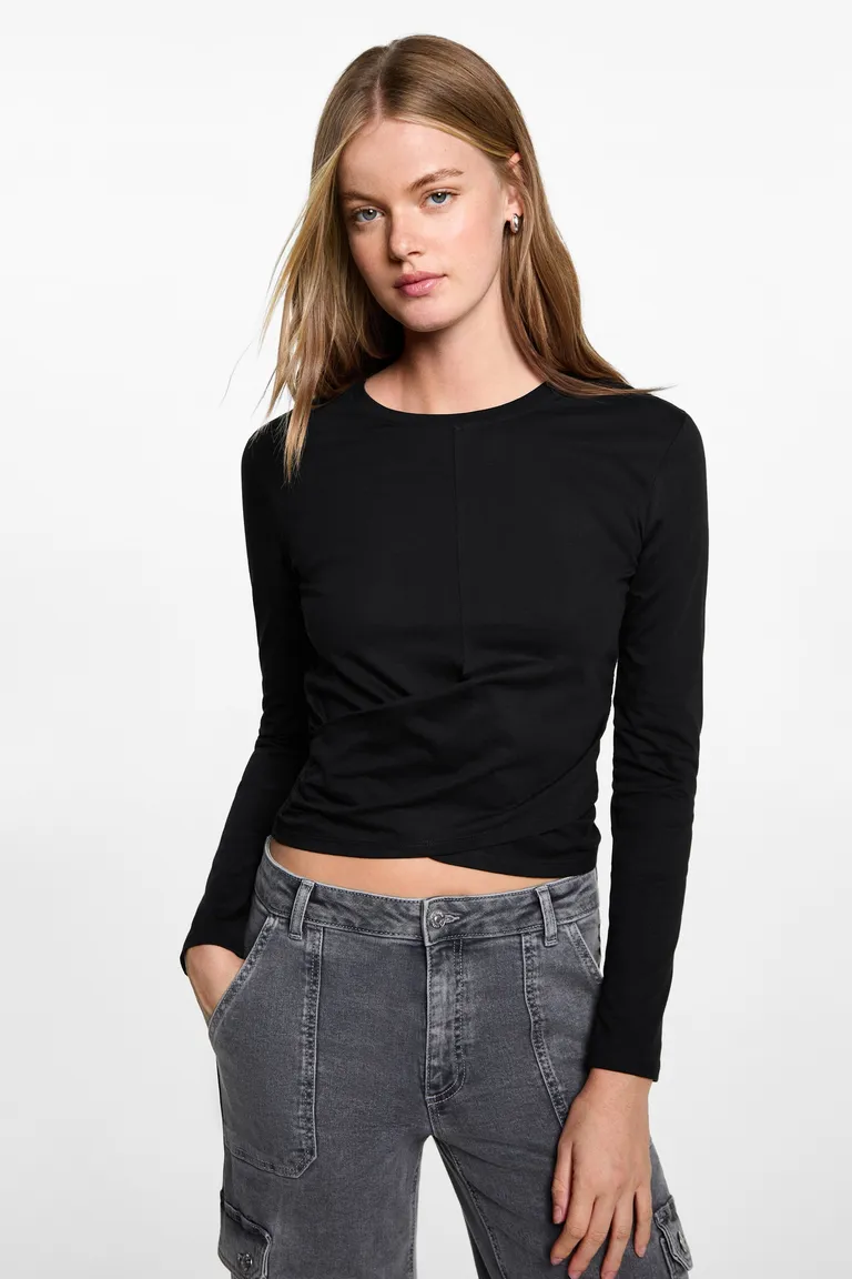 Remera algodón detalle cruzado de Mango Teen en Buzos y Sweaters para argentina