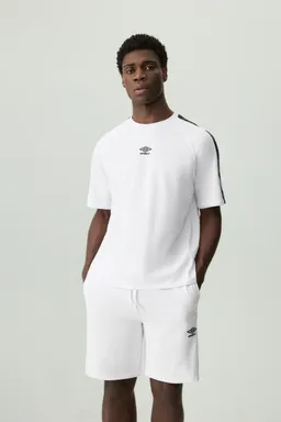 Remera deportiva umbro de Lefties en Remeras y Polos para argentina