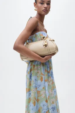 Vestido floral cintura fruncida de Mango en Vestidos para argentina
