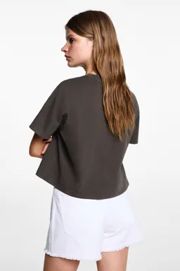 Camiseta crop estampada de Mango Teen en Remeras para argentina