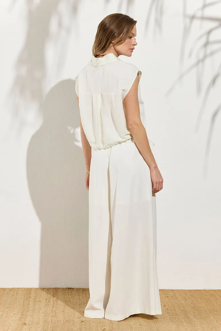 Chaleco estilo camisero con bolsillos y ajuste a la cintura de Indiastyle en Chalecos para argentina