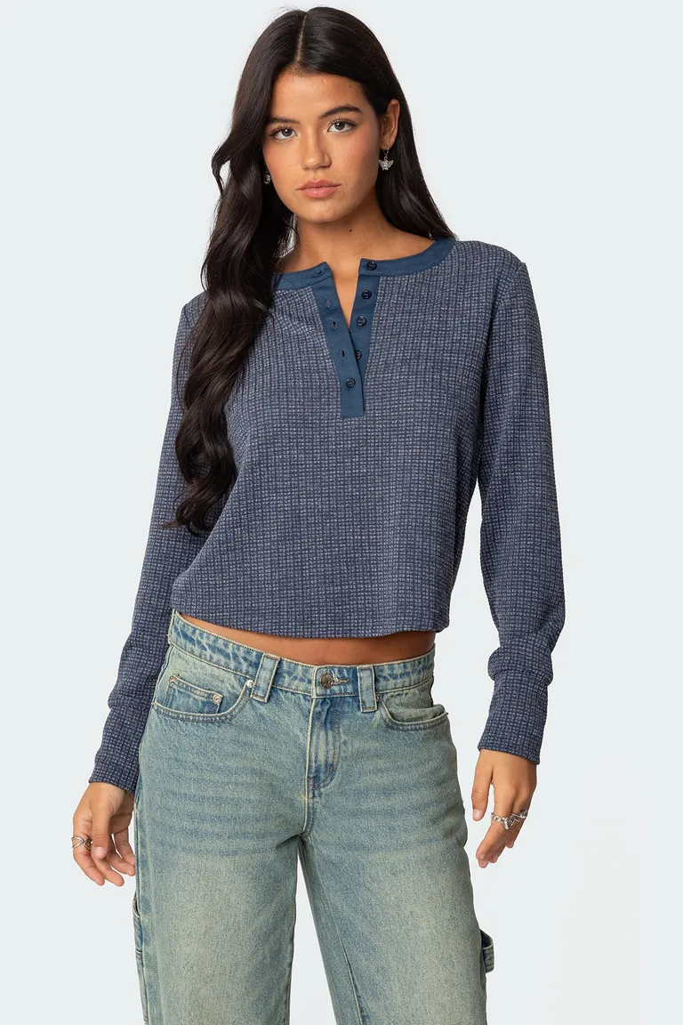 Top henley textura waffle de Edikted en Buzos y Sweaters para argentina