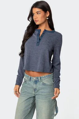 Top henley textura waffle de Edikted en Buzos y Sweaters para argentina