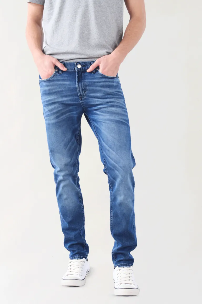 Jeans skinny de corte moderno y ajuste perfecto para hombres de Bensimon en Pantalones para argentina
