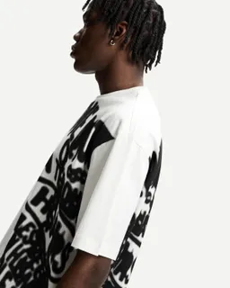 Remera manga corta estampada de Bershka en Remeras y Polos para argentina