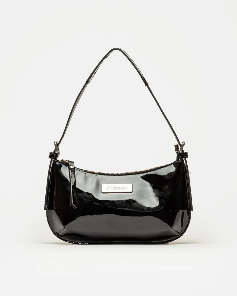 Cartera de hombro de cuero charol negro con manija regulable de Prüne en Bolsos y Carteras para argentina
