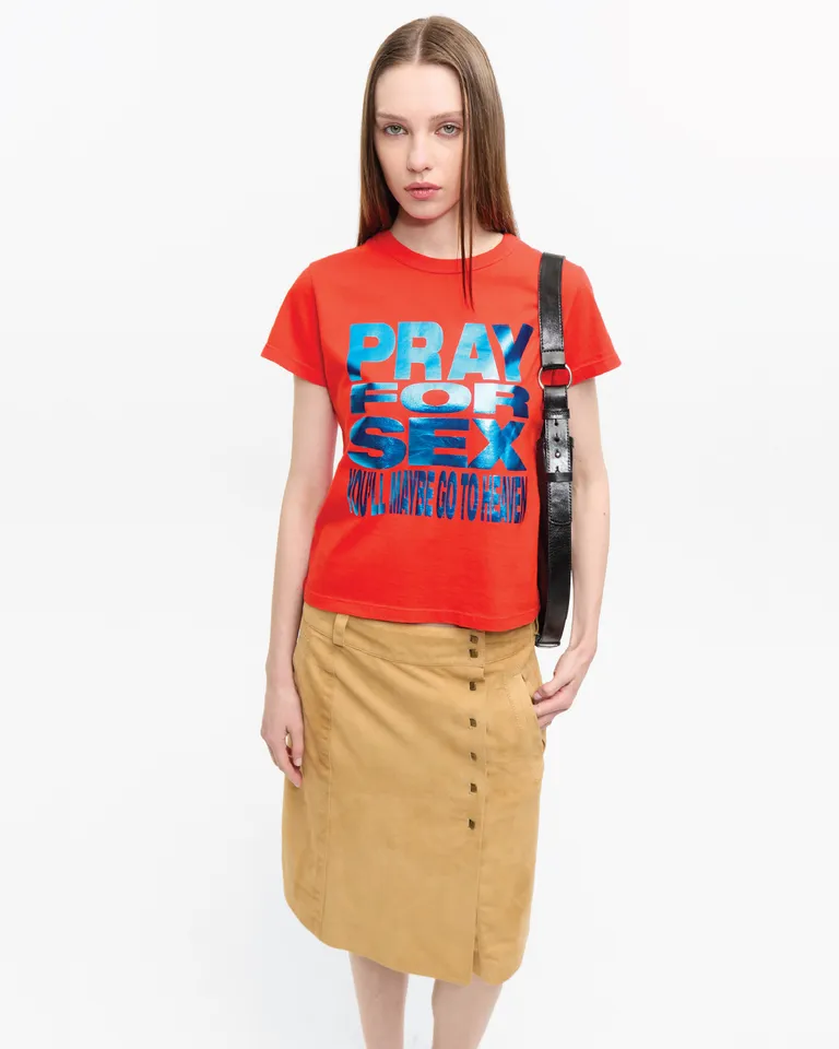 Remera de manga corta con gráfico impactante y silueta ajustada de Ay Not Dead en Remeras para argentina