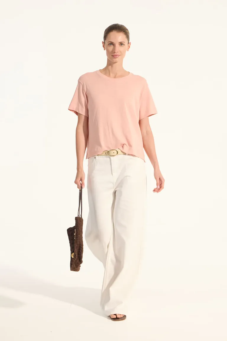 Remera de calce holgado con detalles distintivos en laterales de Portsaid en Remeras para argentina