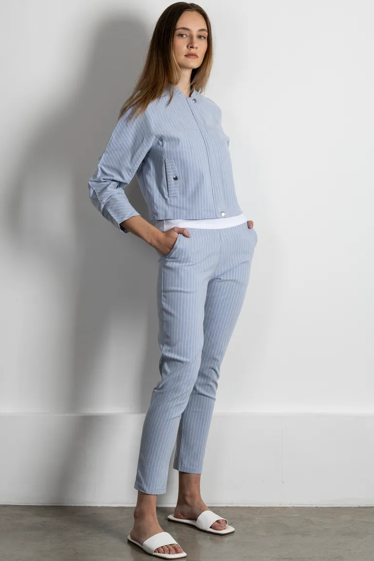 Pantalón de corte recto con diseño rayado para un aspecto refinado y elegante de Kill en Pantalones para argentina