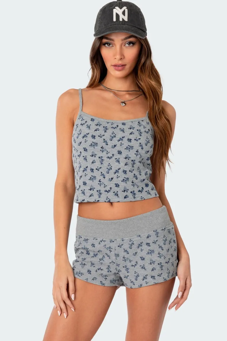 Musculosa flores nido abeja de Edikted en Tops para argentina