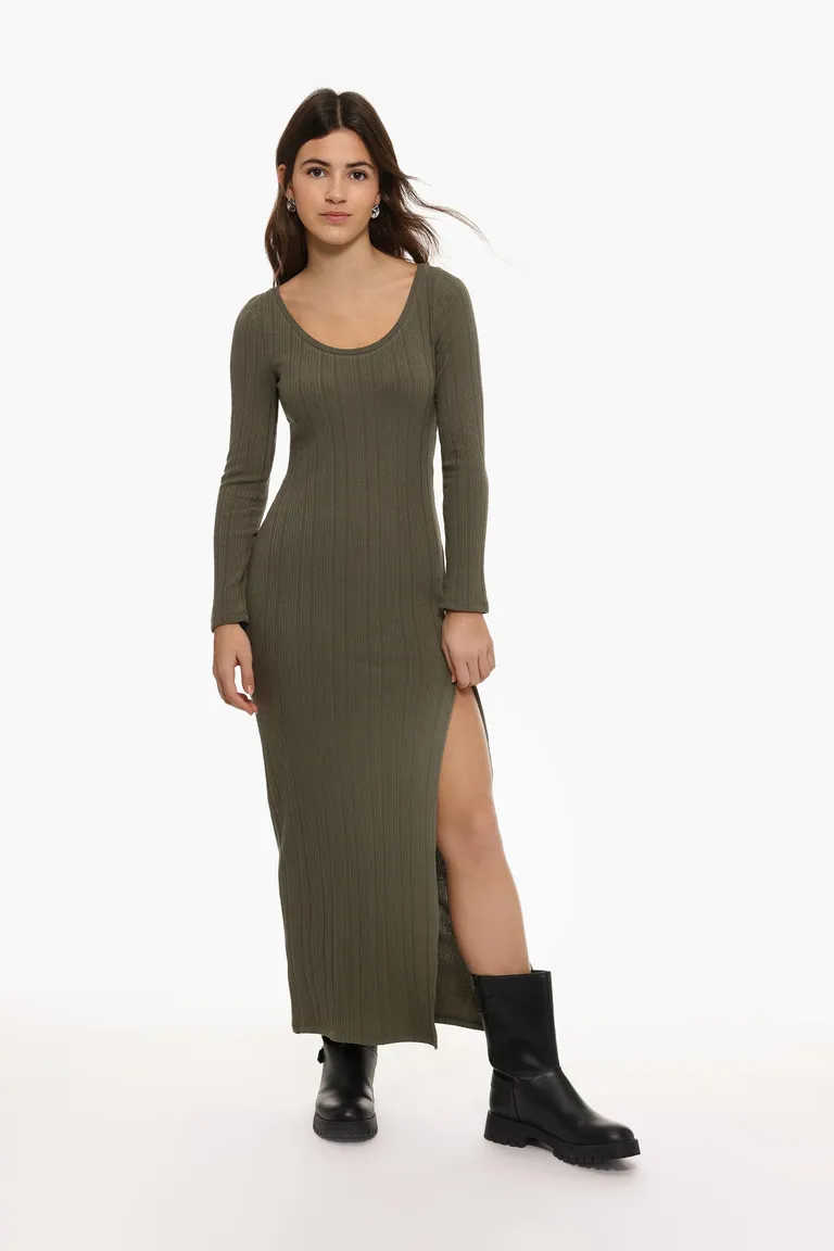 Vestido midi punto cortado de Lefties en Vestidos para argentina