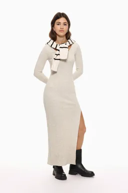 Vestido midi punto cortado de Lefties en Vestidos para argentina