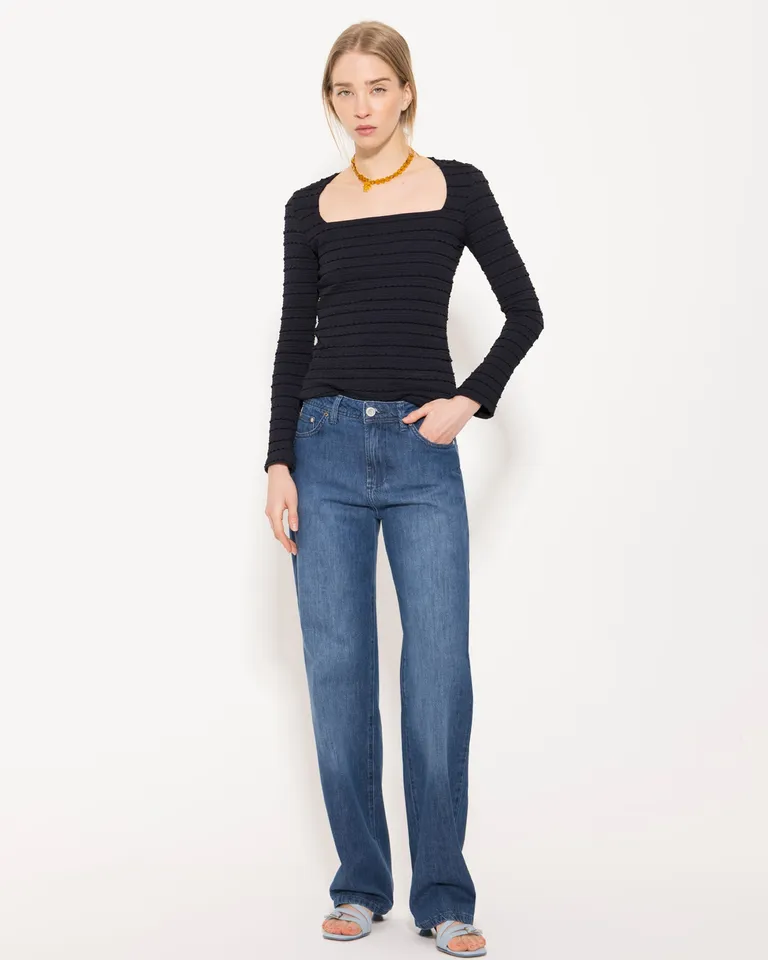Pantalones de tiro medio de corte recto en denim para el verano de Jazmin Chebar en Pantalones para argentina