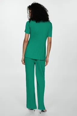 Pantalón plisado fluido de Mango en Pantalones para argentina