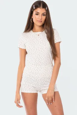 Remera floral de Edikted en Remeras para argentina