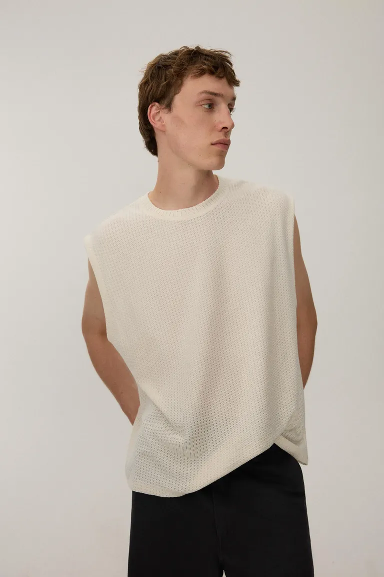 Remera musculosa texturizada de Lefties en Buzos y Sweaters para argentina