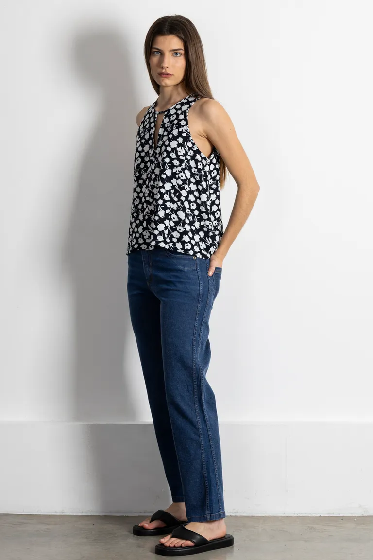 Blusa estampada con recortes y abertura en el cuello de Kill en Blusas para argentina