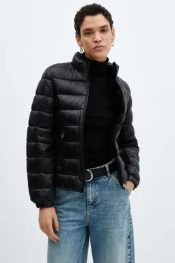 Anorak acolchado con bolsillos de Mango en Chaquetas para argentina