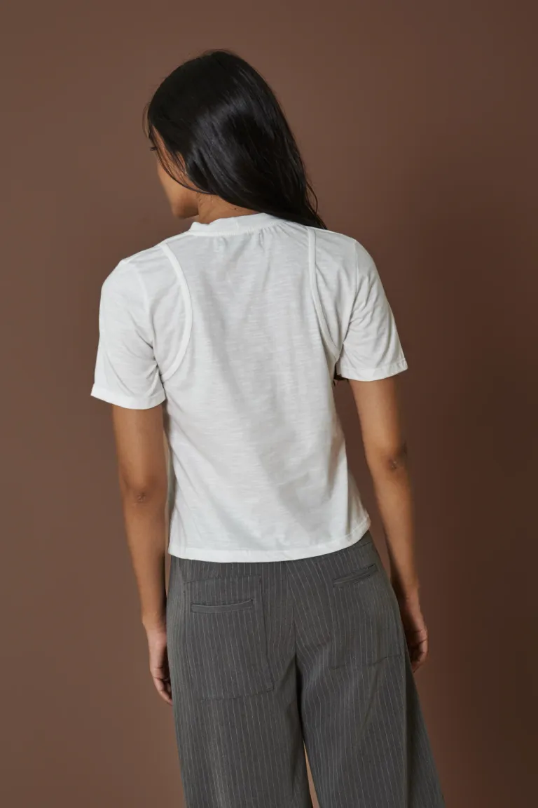 Remera Remera Coffee Society para mujer, diseño gráfico elegante y moderno de Apricot en Remeras para argentina