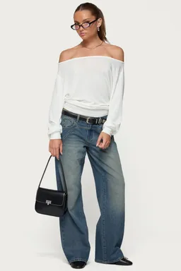 Top oversized hombros descubiertos nannie de Edikted en Tops para argentina