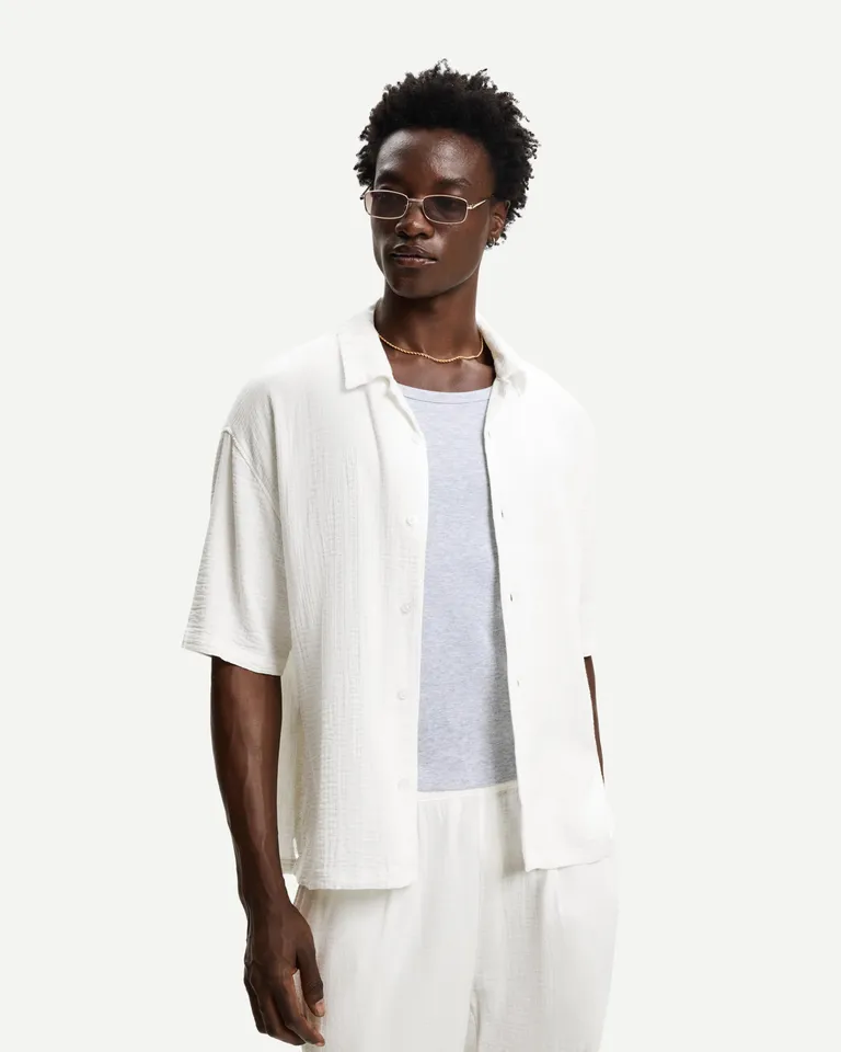 Camisa manga corta texturizada de Bershka en Camisas para argentina