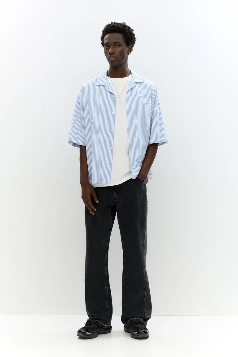 Jeans loose flare de Pull&Bear en Pantalones para argentina
