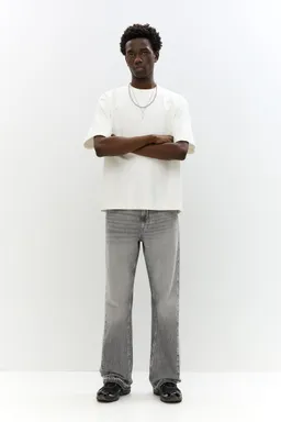 Jeans loose flare de Pull&Bear en Pantalones para argentina