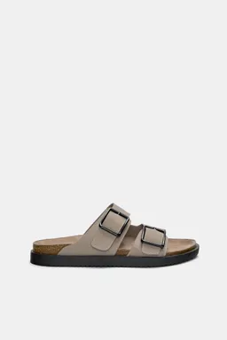Sandalias planas con hebilla de Pull&Bear en Sandalias y Ojotas para argentina
