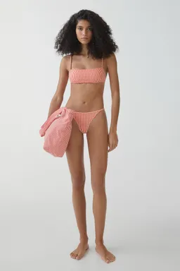 Top bikini rayas de Mango en Swimwear y Beachwear para argentina