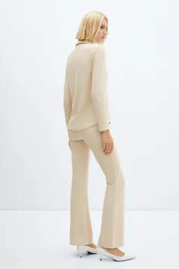 Pantalón punto acampanado de Mango en Pantalones para argentina