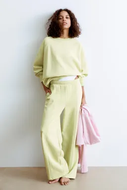 Pantalón chándal recto de Pull&Bear en Pantalones para argentina
