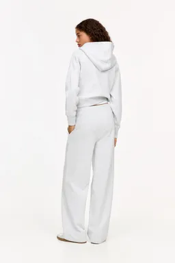 Pantalón chándal recto de Pull&Bear en Pantalones para argentina