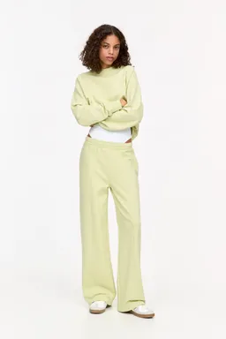 Pantalón chándal recto de Pull&Bear en Pantalones para argentina