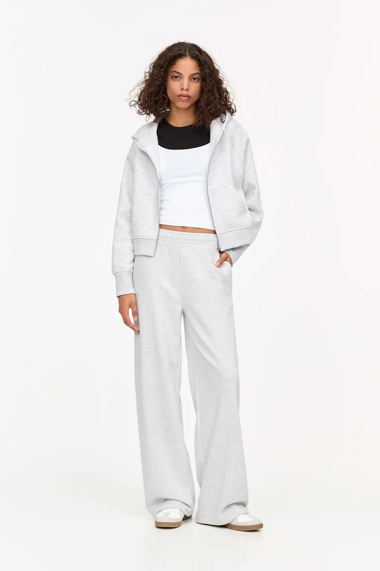 Pantalón chándal recto de Pull&Bear en Pantalones para argentina