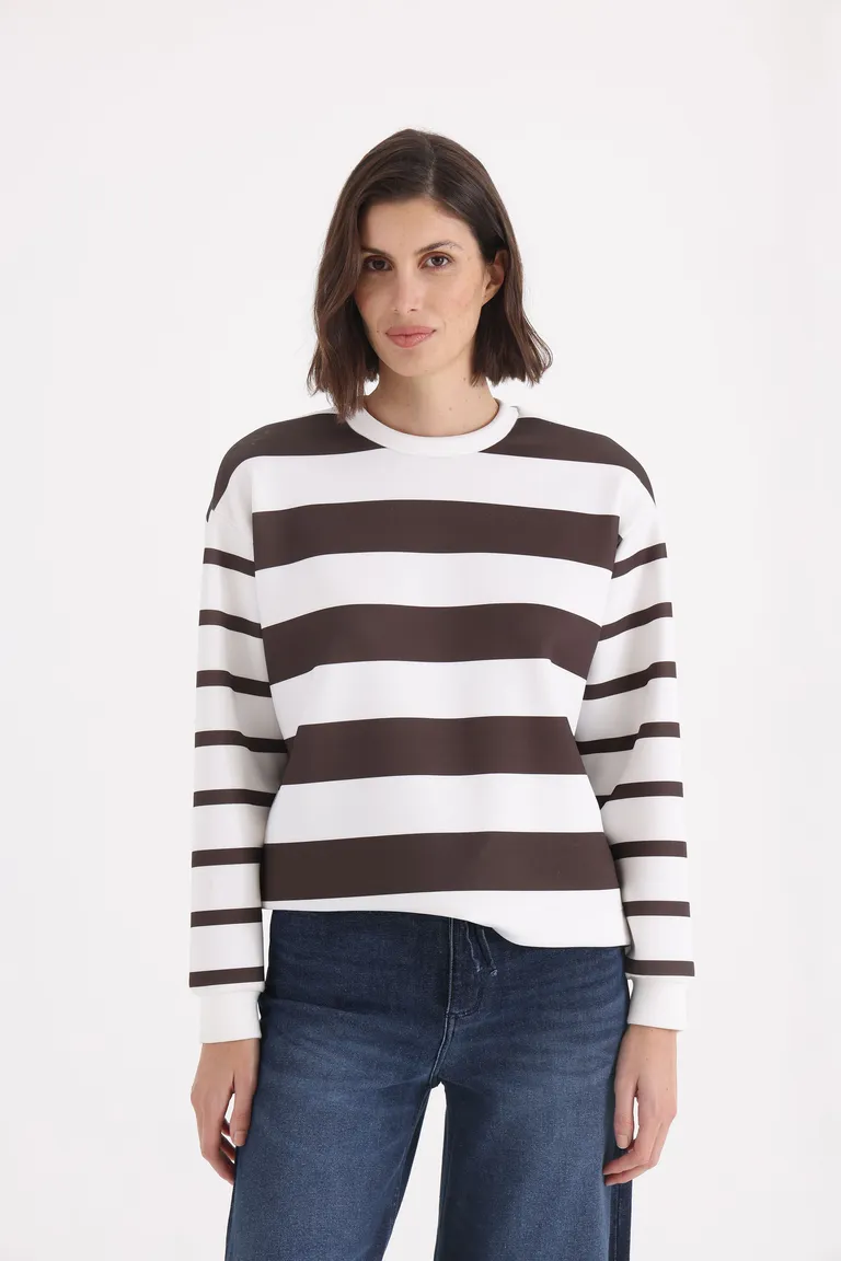 Buzo de cuello redondo con diseño de rayas horizontales de calce holgado de Yagmour en Buzos y Sweaters para argentina