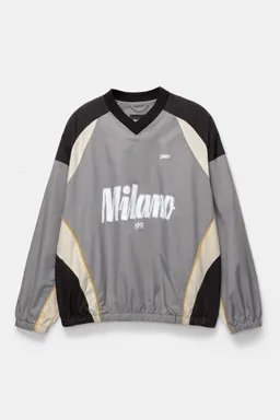Campera cortavientos milano stwd de Pull&Bear en Abrigos y Camperas para argentina